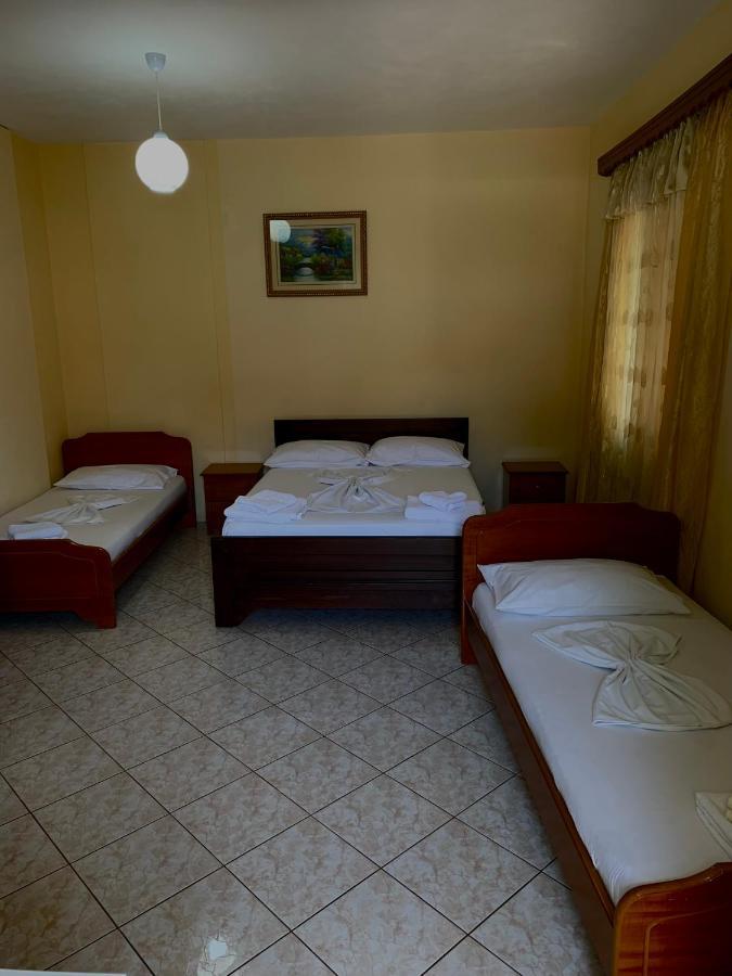 Ava'S Guesthouse Ksamil Extérieur photo
